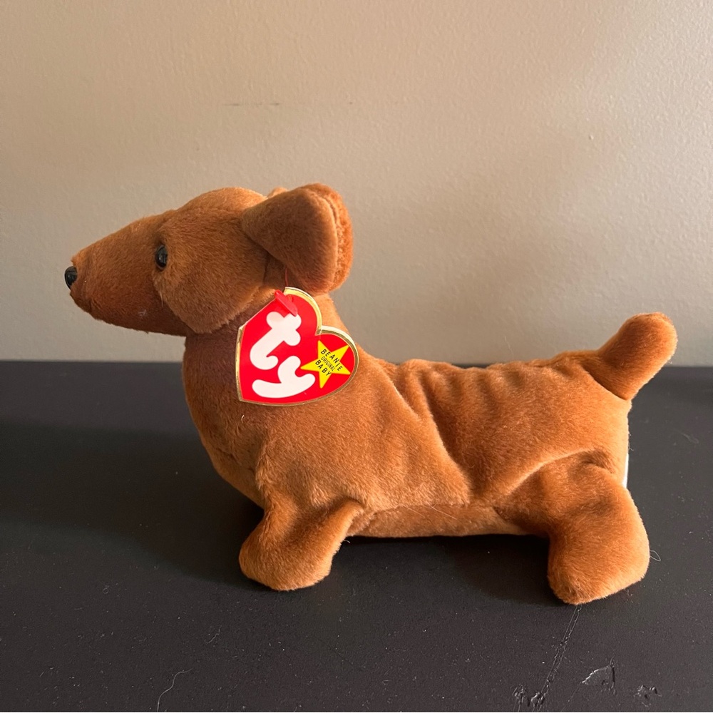Vintage Weenie Beanie Baby plush toy